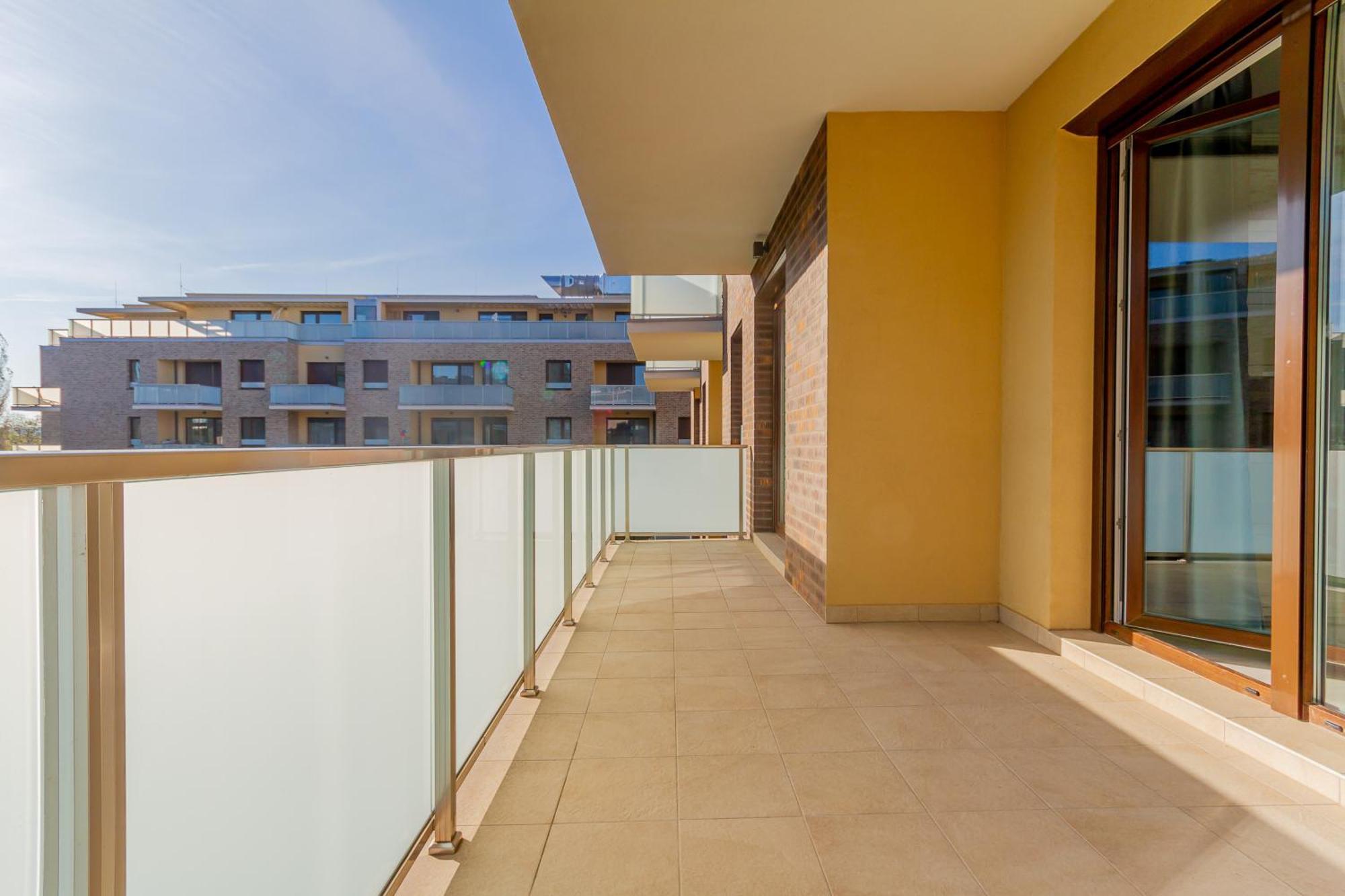 Luxury Cordia Apartment With Free Parking Будапеща Екстериор снимка