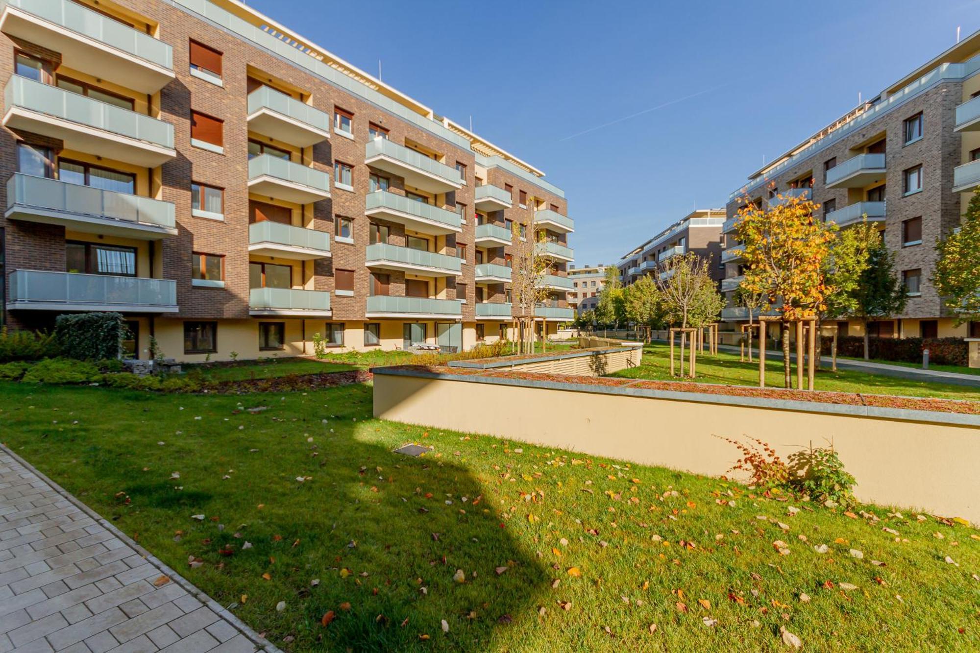 Luxury Cordia Apartment With Free Parking Будапеща Екстериор снимка