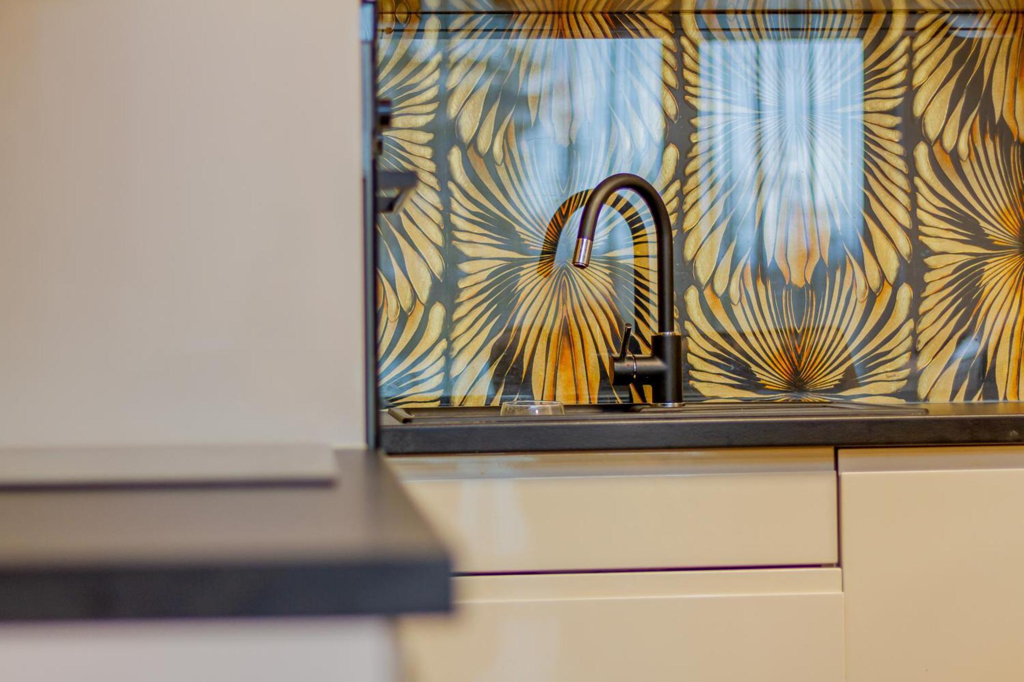Luxury Cordia Apartment With Free Parking Будапеща Стая снимка